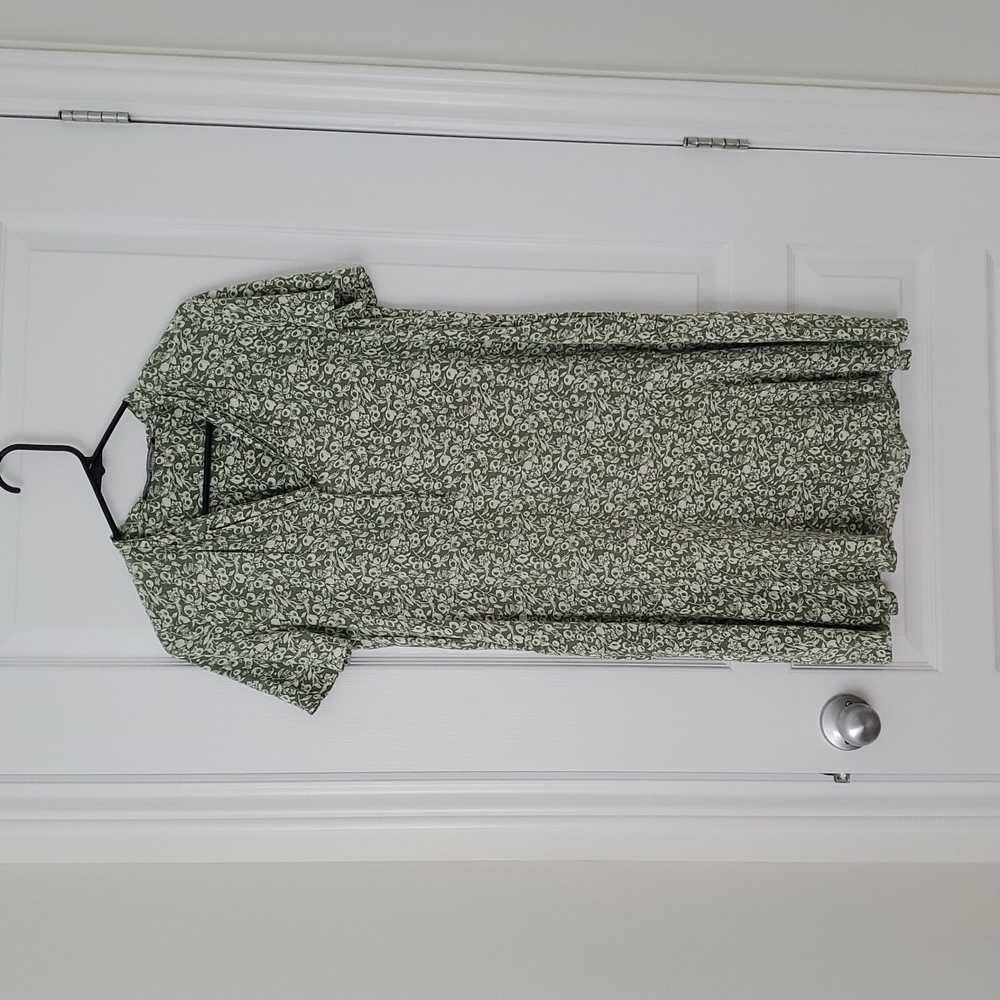 Comptoir des Cotonniers Floral  French Style dress  Size Small NWOT